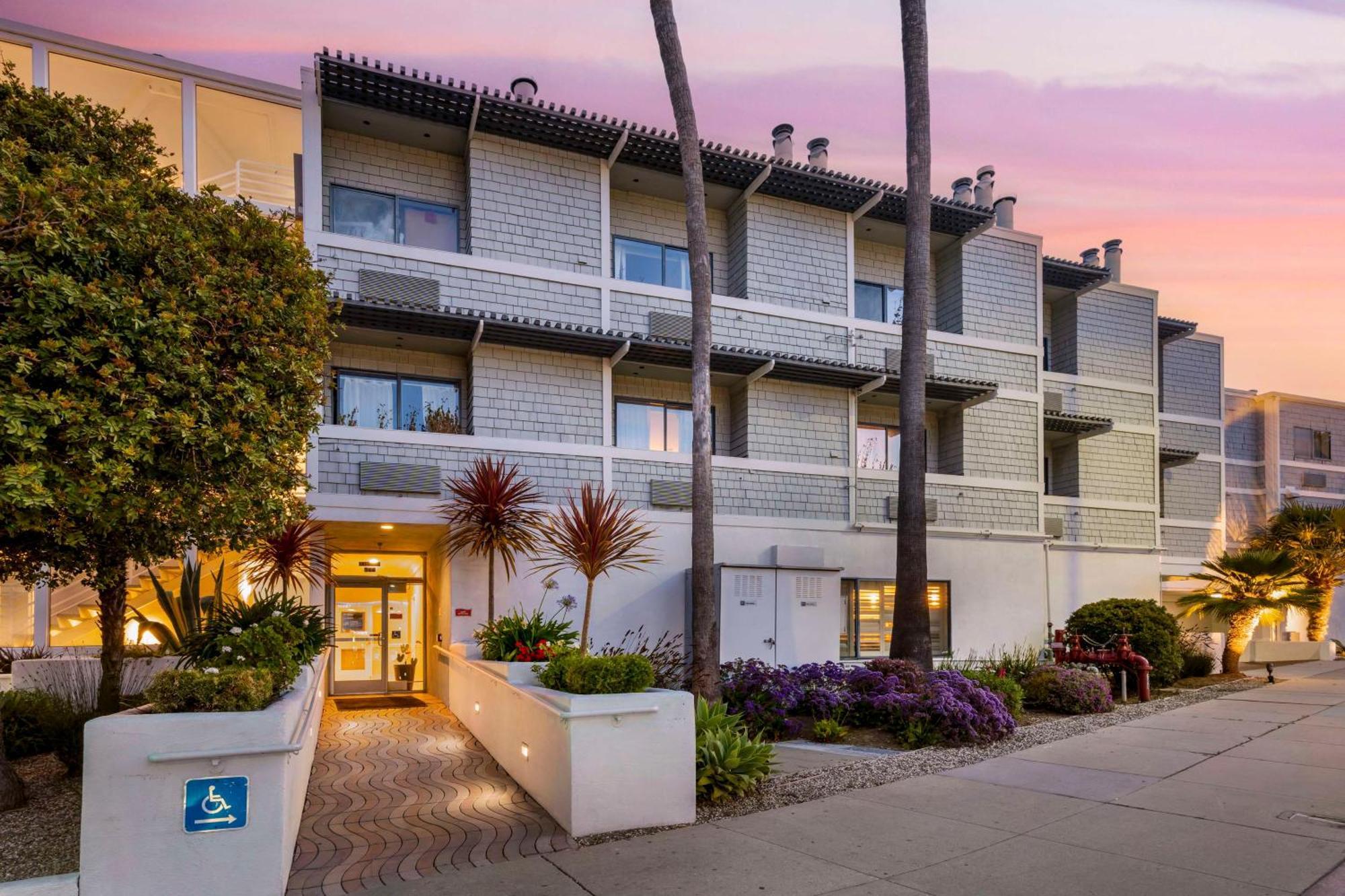 Best Western Plus All Suites Inn Santa Cruz Exterior foto